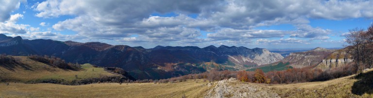 Vratsataschlucht - Panoramaaufnahme - Foto: Vrachanski Balkan Naturpark/Krasimir Lakovski